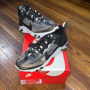 New Nike React Element 87 sz 8 Shoes